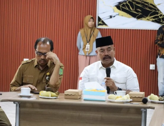 Edi Damansyah Serahkan Alsintan dan Perkuat Sinergi TNI untuk Kedaulatan Pangan Kukar